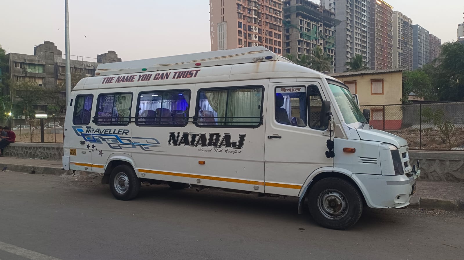 Bus on hire in Mumbai